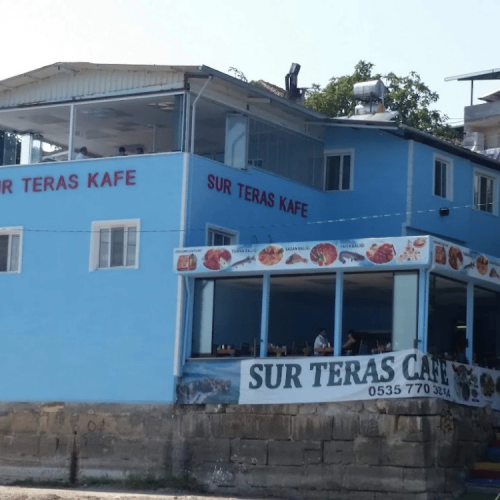sur teras kafe golyazi